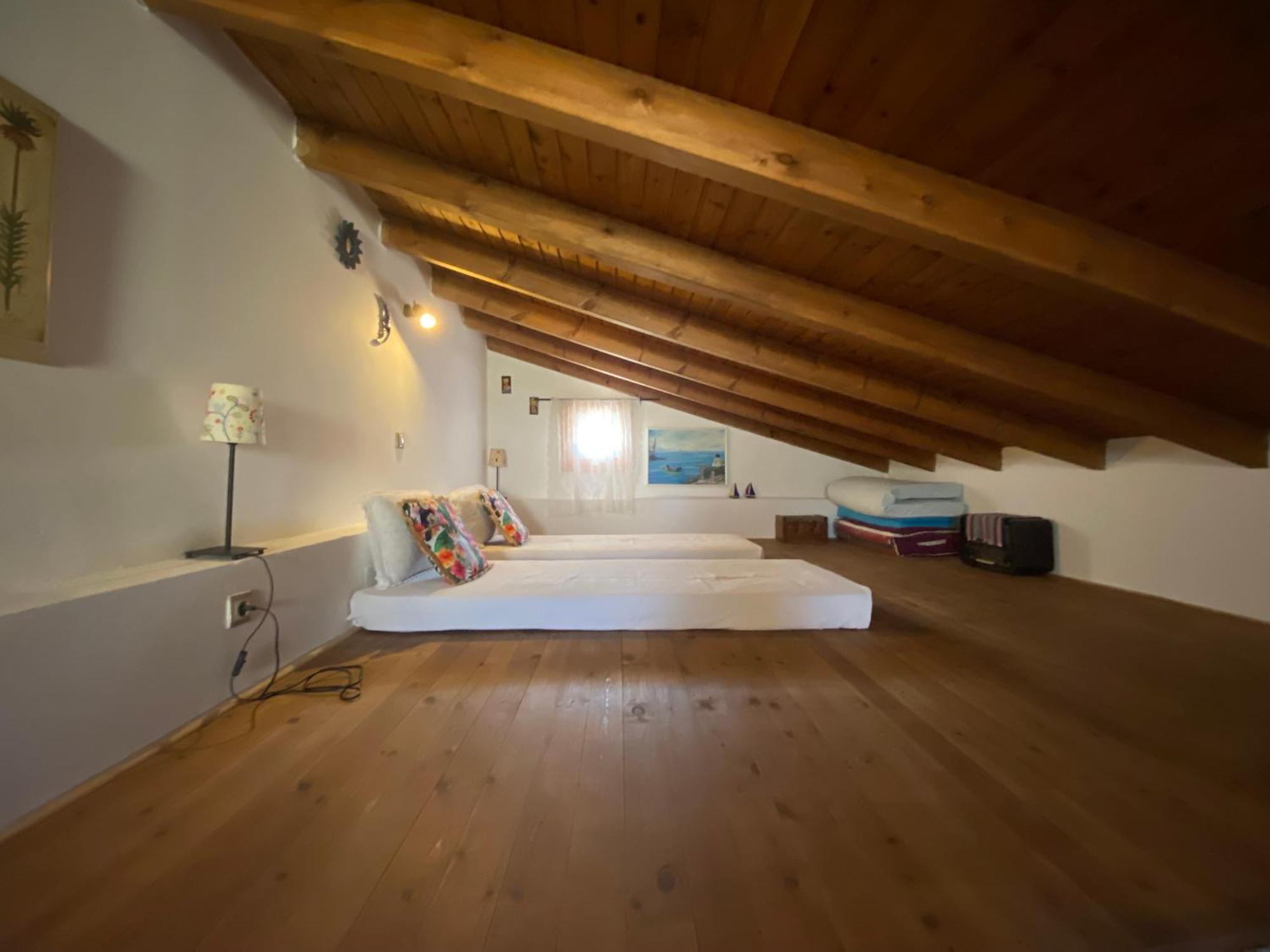 Kleopatra Sweet Home Sými Luaran gambar